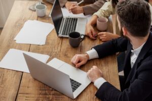 requisitos para abrir una empresa en dubai
