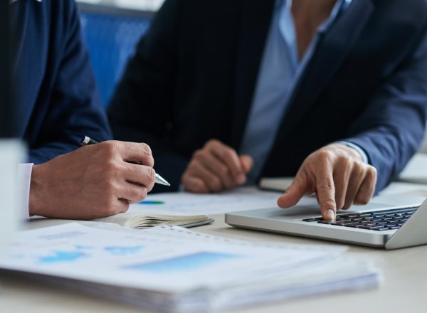 asesoría holding de empresas